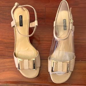 New Alex Marie tan/cream heeled leather/man-made sandals.